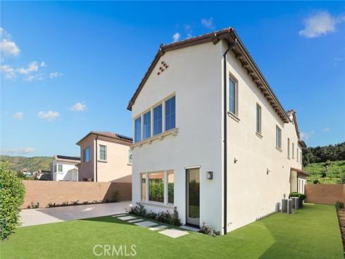237 Pinnacle , Irvine, CA