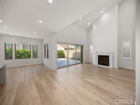 237 Pinnacle , Irvine, CA