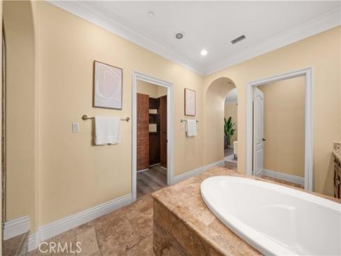 94  Mission  , Irvine, CA