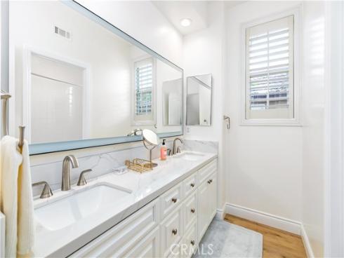 154 Treehouse , Irvine, CA