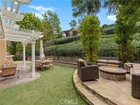 154 Treehouse , Irvine, CA