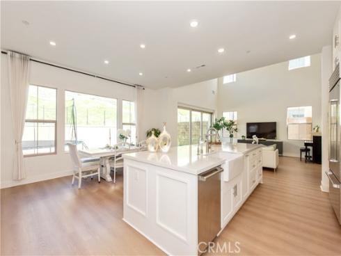 100 Bright Star , Irvine, CA