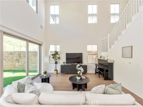 100 Bright Star , Irvine, CA