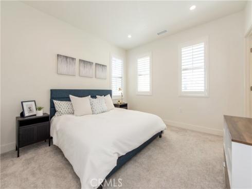 100 Bright Star , Irvine, CA