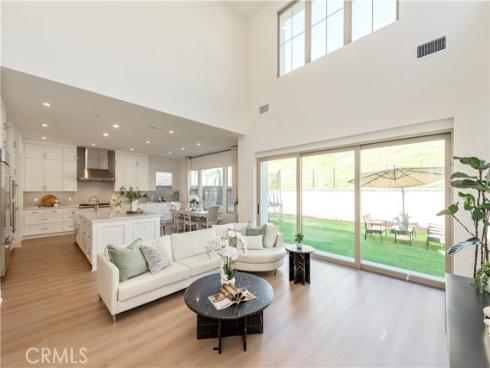 100 Bright Star , Irvine, CA