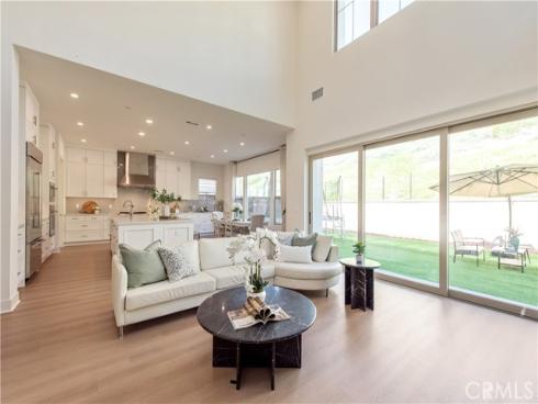 100 Bright Star , Irvine, CA