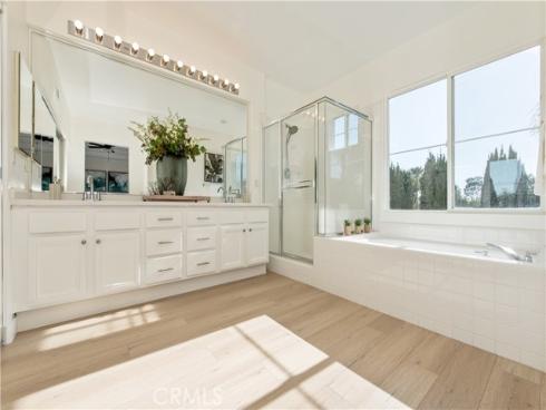 20  Laurelwood   Drive, Irvine, CA