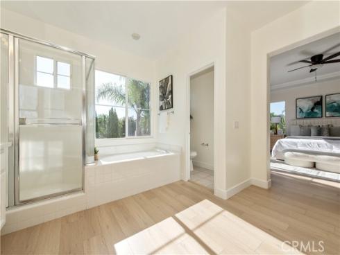 20  Laurelwood   Drive, Irvine, CA