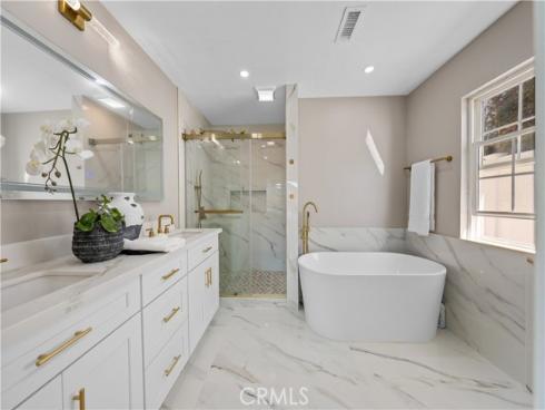 33  mann   Street, Irvine, CA