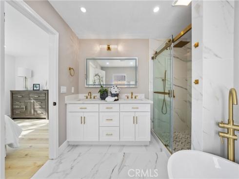 33  mann   Street, Irvine, CA