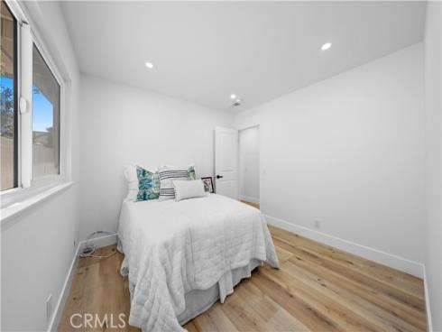 33  mann   Street, Irvine, CA