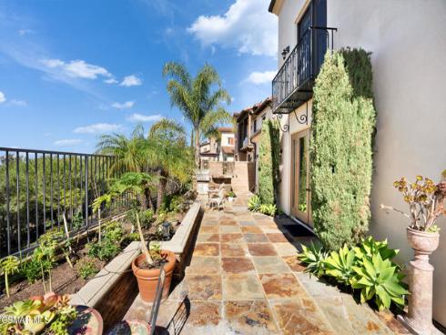 27  Rose Trellis  , Irvine, CA