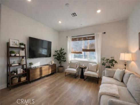 426 Treble , Irvine, CA