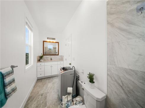 426 Treble , Irvine, CA
