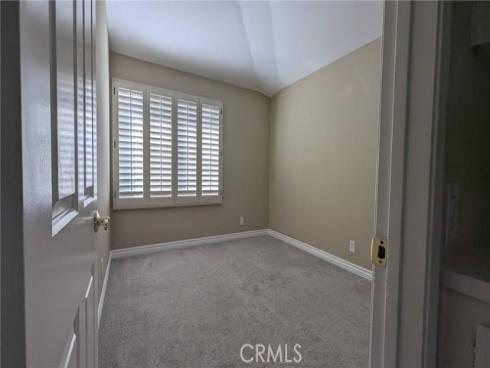 18 Harrisburg , Irvine, CA