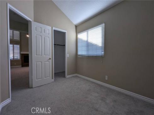 18 Harrisburg , Irvine, CA