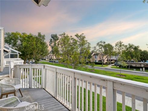 127  Huntington  , Irvine, CA