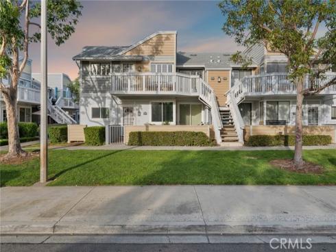 127  Huntington  , Irvine, CA