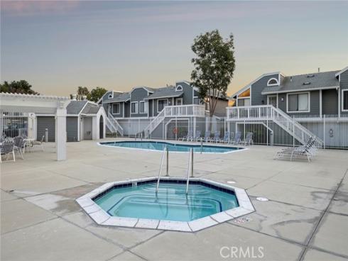 127  Huntington  , Irvine, CA