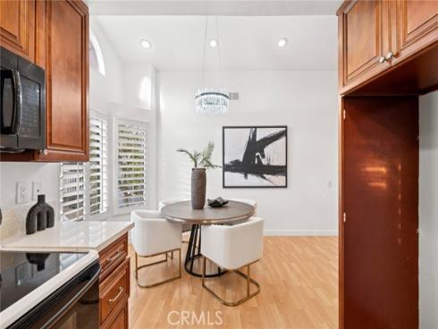 127  Huntington  , Irvine, CA