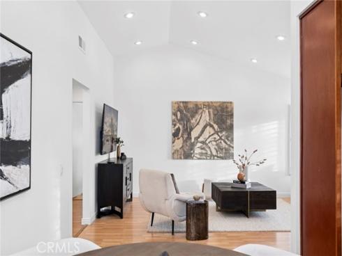 127  Huntington  , Irvine, CA