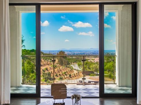 224  Clear Falls  , Irvine, CA