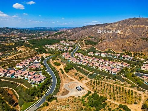 224  Clear Falls  , Irvine, CA