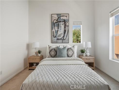 607 Rockefeller 72 , Irvine, CA