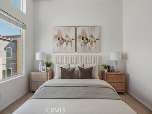 607 Rockefeller 72 , Irvine, CA