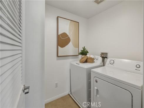 607 Rockefeller 72 , Irvine, CA