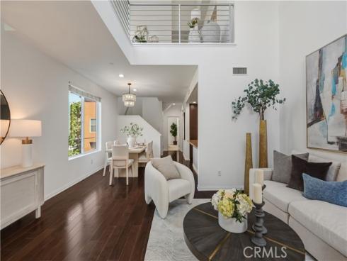 607 Rockefeller 72 , Irvine, CA