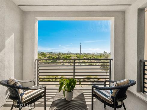 201  Lynx  , Irvine, CA