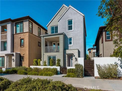 201  Lynx  , Irvine, CA