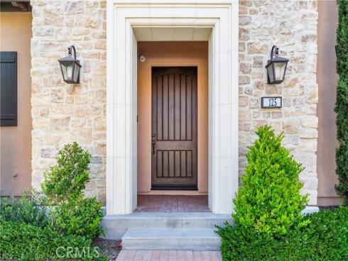 125  Toretta  , Irvine, CA