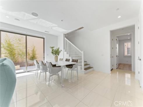 125  Toretta  , Irvine, CA