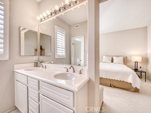 1204  Solvay Aisle  , Irvine, CA