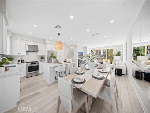 220 Keeper , Irvine, CA