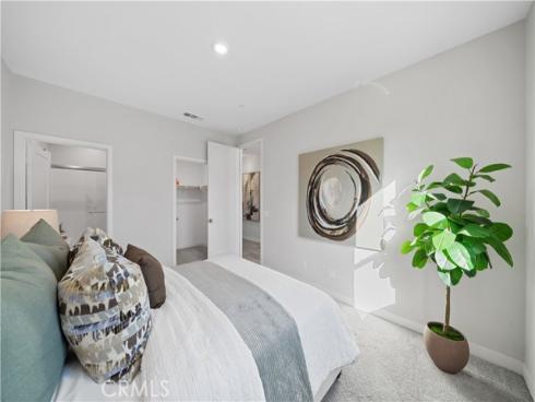 220 Keeper , Irvine, CA