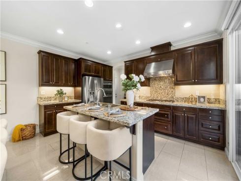 117 Laceflower , Irvine, CA