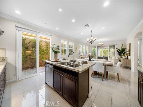 117 Laceflower , Irvine, CA