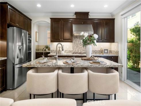 117 Laceflower , Irvine, CA