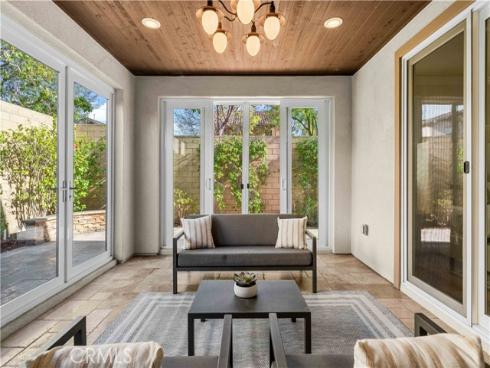 117 Laceflower , Irvine, CA