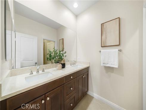 117 Laceflower , Irvine, CA