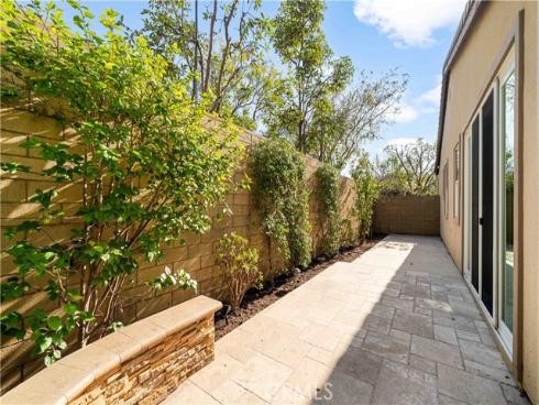 117 Laceflower , Irvine, CA