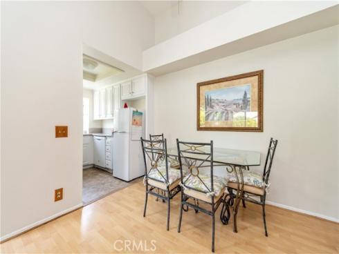 289  Stanford  52  Court, Irvine, CA