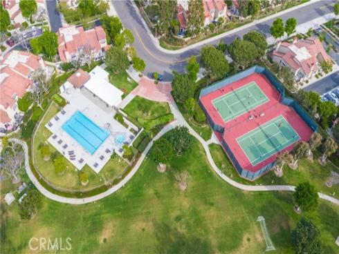 289  Stanford  52  Court, Irvine, CA