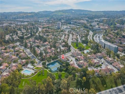 289  Stanford  52  Court, Irvine, CA