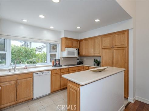 12 Oak Tree , Irvine, CA