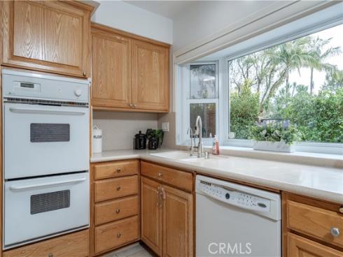 12 Oak Tree , Irvine, CA