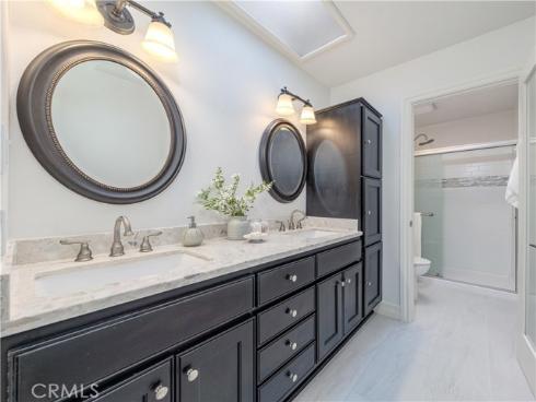 12 Oak Tree , Irvine, CA